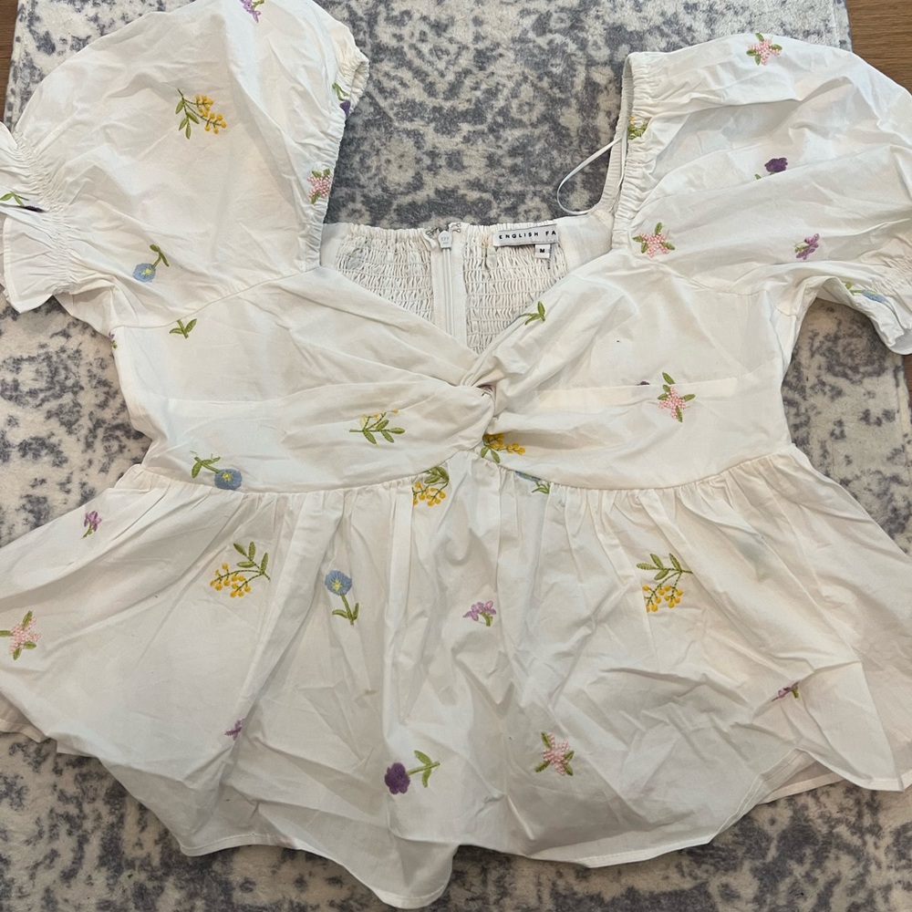 Floral Embroidery Top